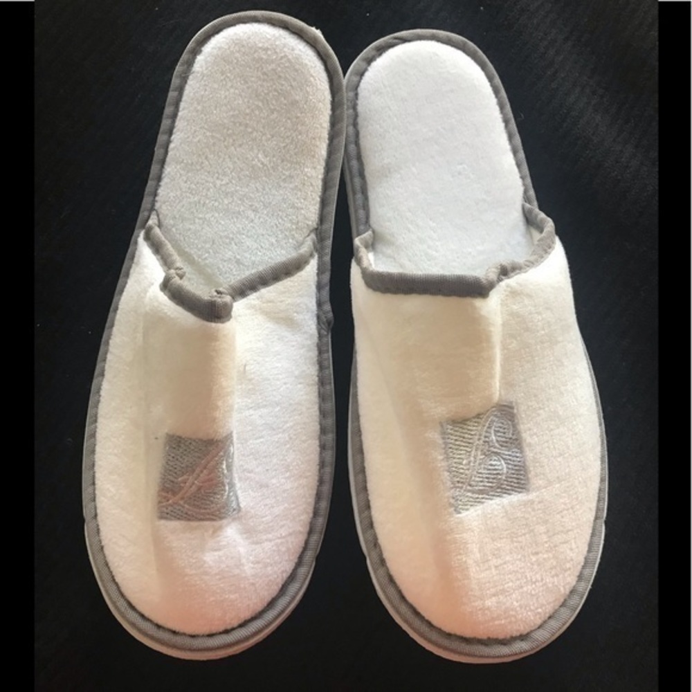 New‎ Fairmont Hotel Slippers